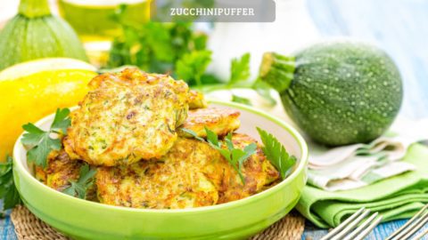 Zucchinipuffer - die Low-Carb Alternative zu Reibekuchen 
