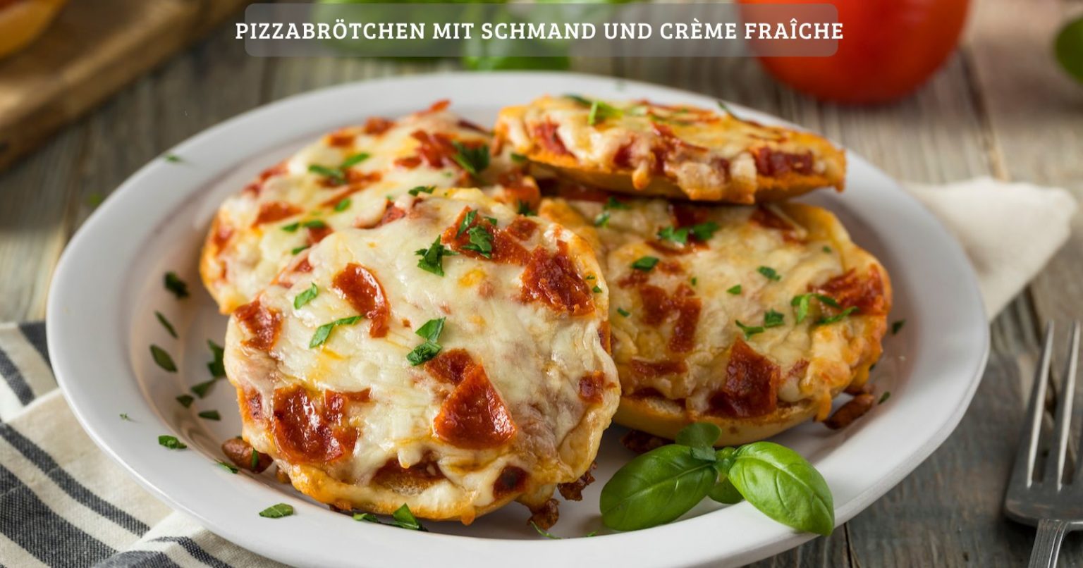 Pizzabrötchen mit Schmand und Crème fraîche